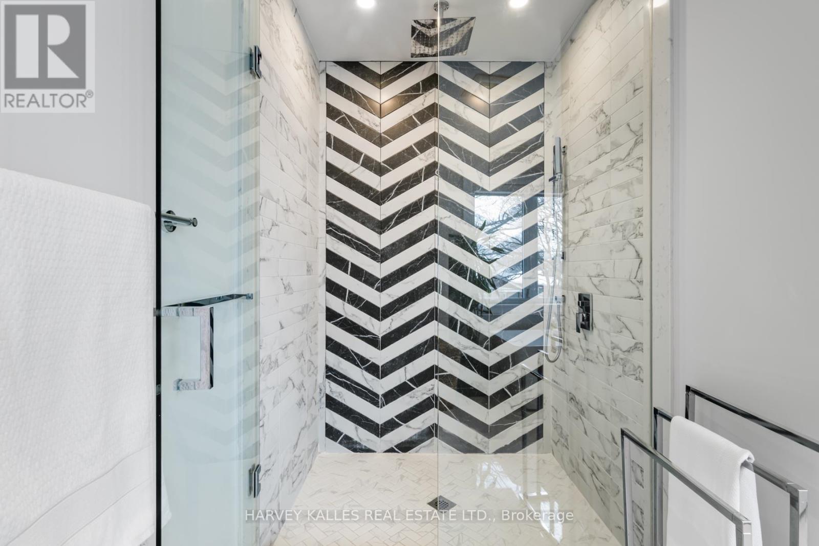 39 Amsterdam Avenue, Toronto (o'connor-parkview), Ontario