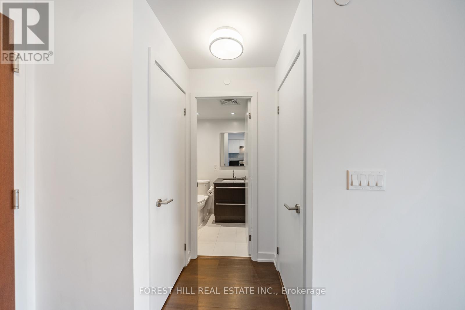 423 - 120 Varna Drive, Toronto (englemount-lawrence), Ontario