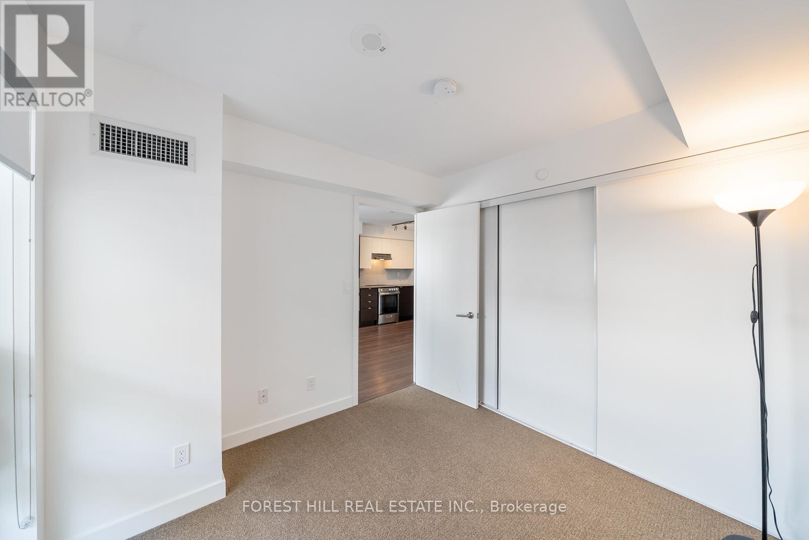 423 - 120 Varna Drive, Toronto (englemount-lawrence), Ontario