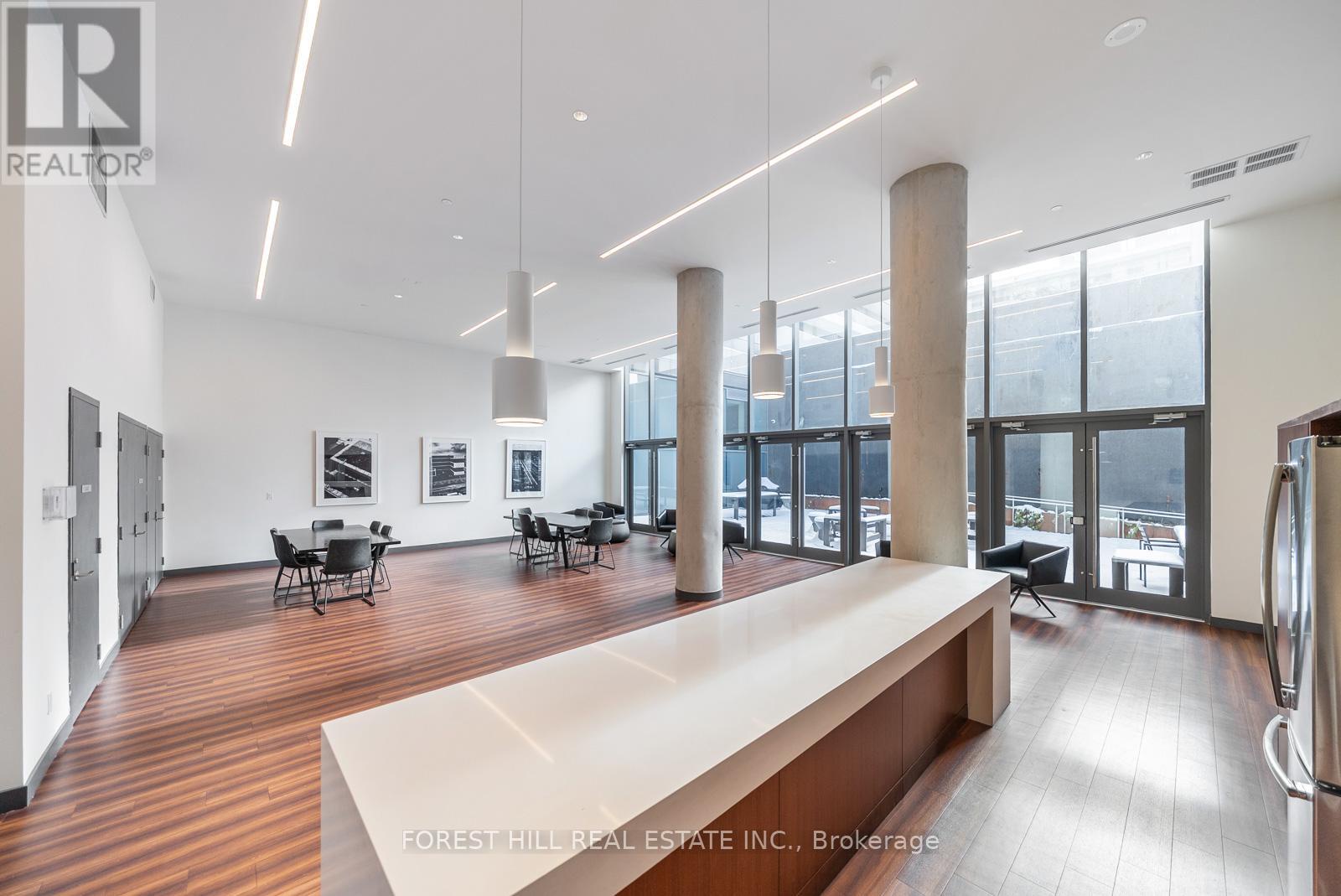 423 - 120 Varna Drive, Toronto (englemount-lawrence), Ontario