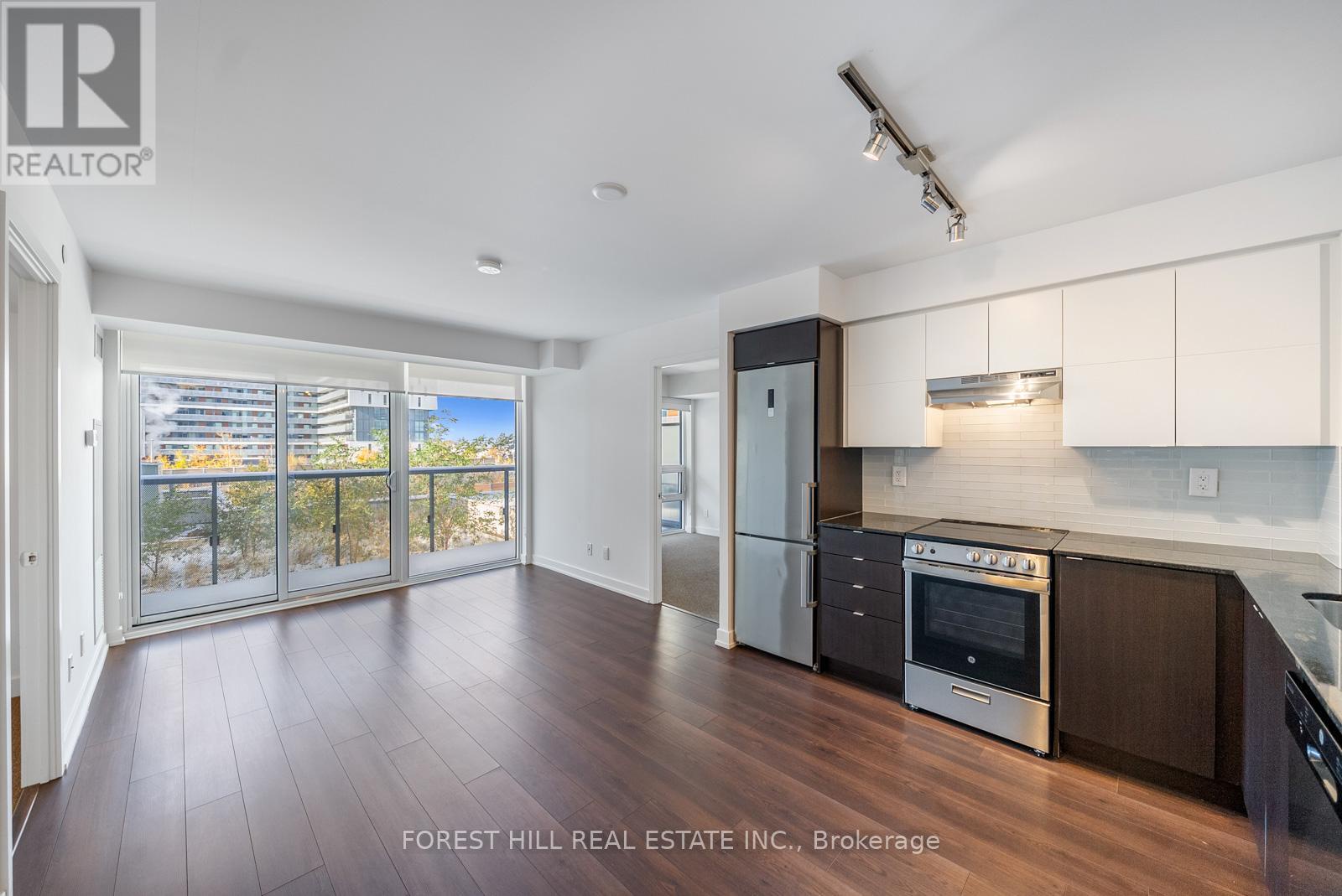 423 - 120 Varna Drive, Toronto (englemount-lawrence), Ontario