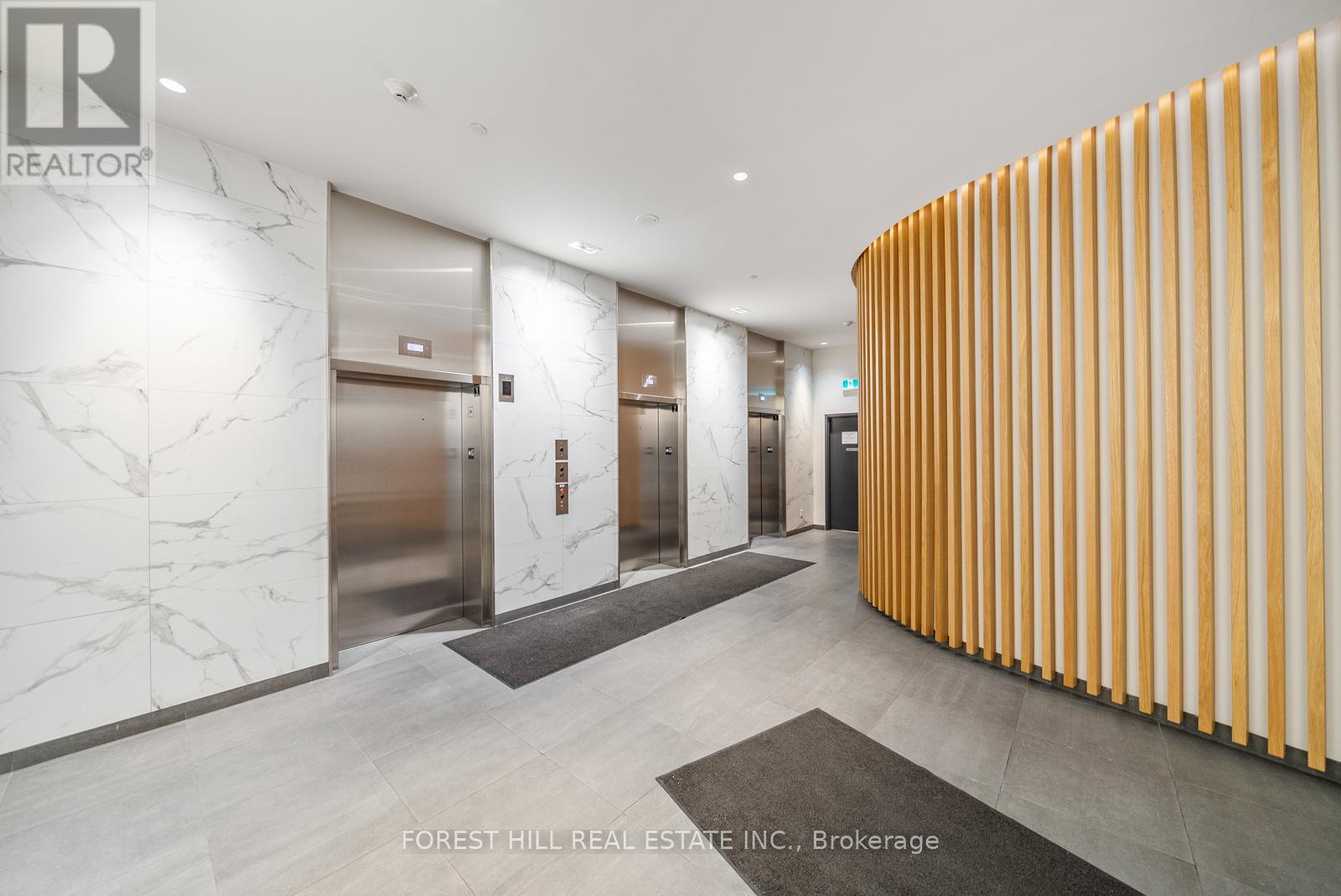 423 - 120 Varna Drive, Toronto (englemount-lawrence), Ontario