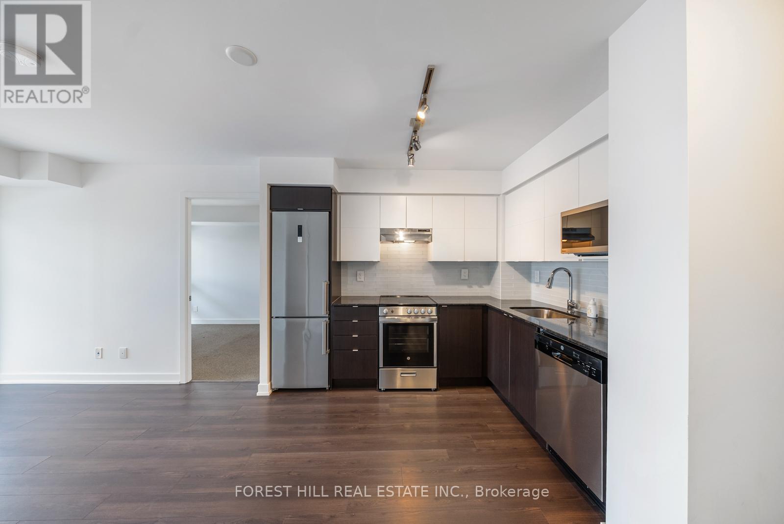 423 - 120 Varna Drive, Toronto (englemount-lawrence), Ontario