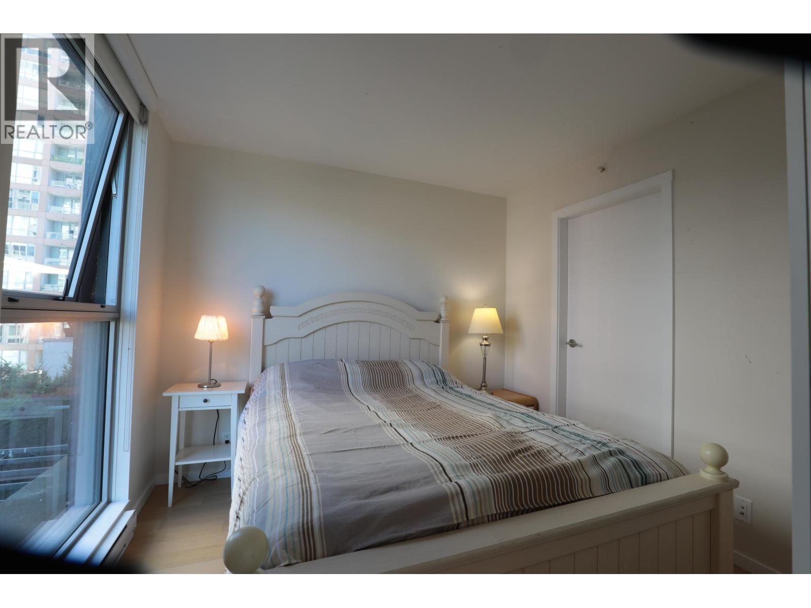 908 999 Seymour Street, Vancouver, British Columbia