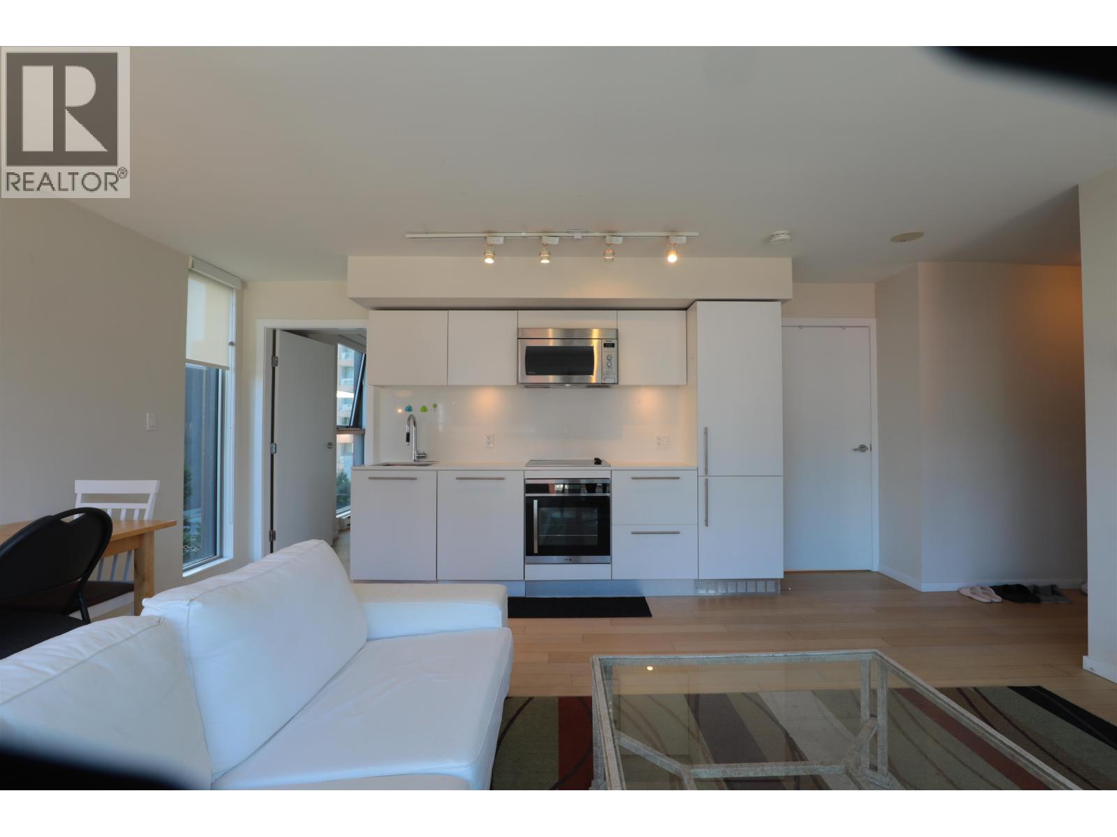 908 999 Seymour Street, Vancouver, British Columbia