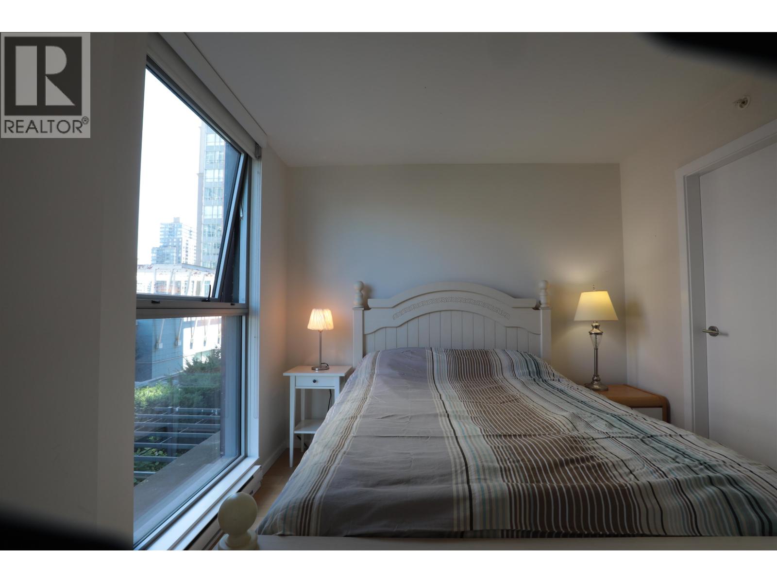 908 999 Seymour Street, Vancouver, British Columbia