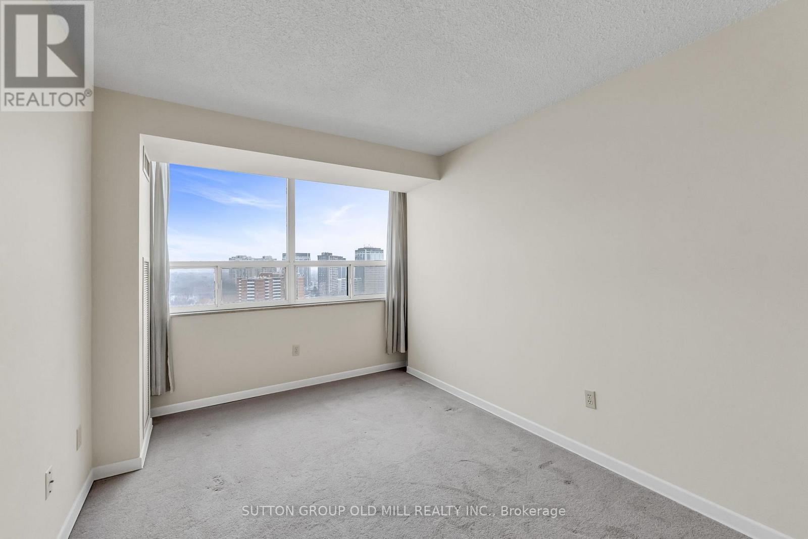 2002 - 1320 Islington Avenue, Toronto (islington-city Centre West), Ontario