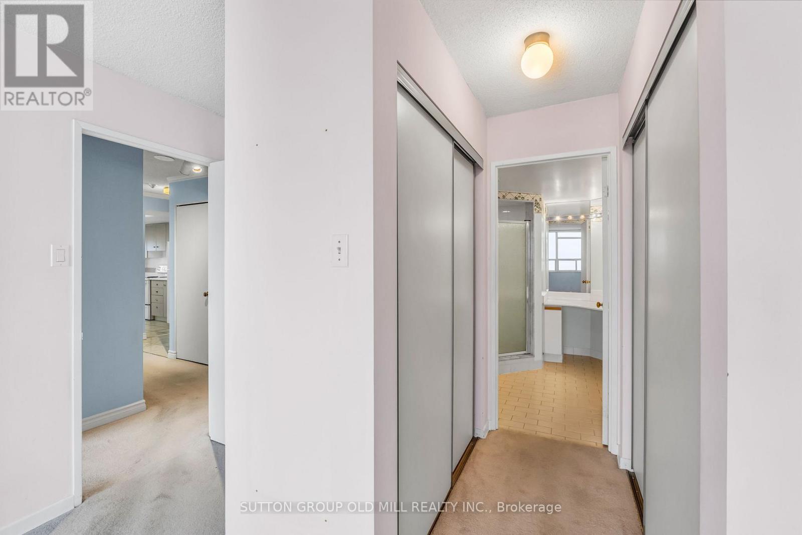 2002 - 1320 Islington Avenue, Toronto (islington-city Centre West), Ontario