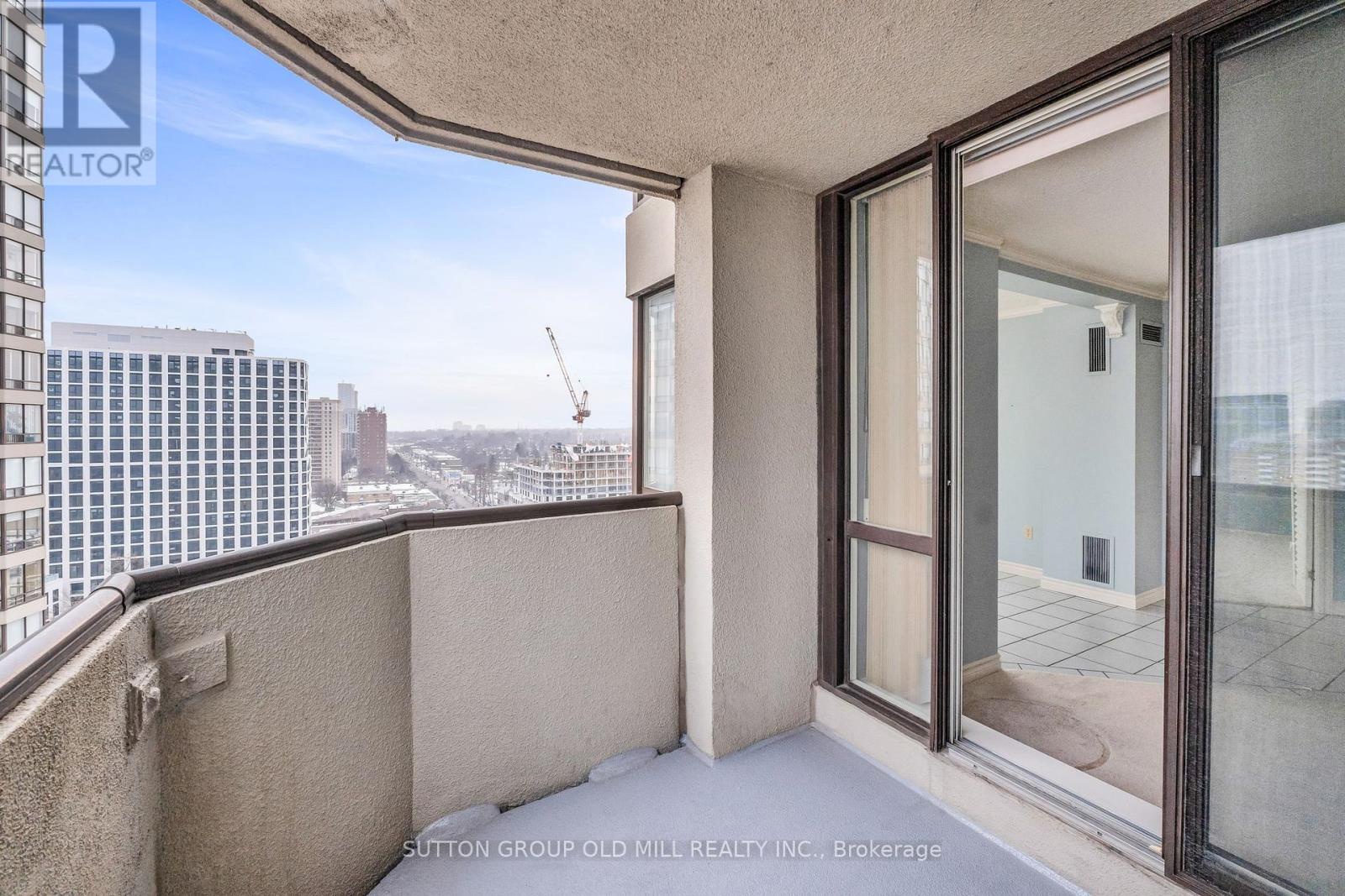 2002 - 1320 Islington Avenue, Toronto (islington-city Centre West), Ontario