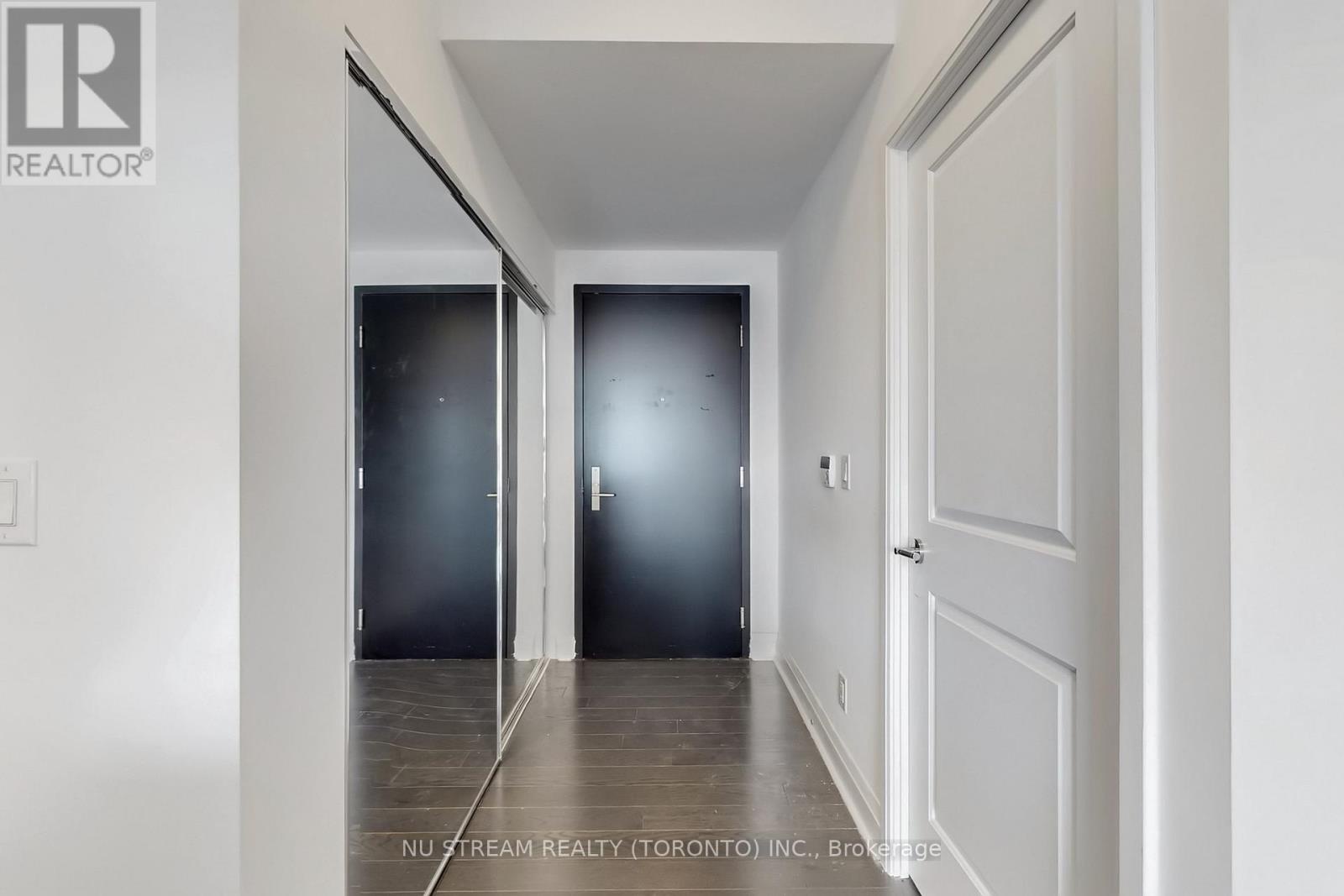 1403 - 1080 Bay Street, Toronto (bay Street Corridor), Ontario