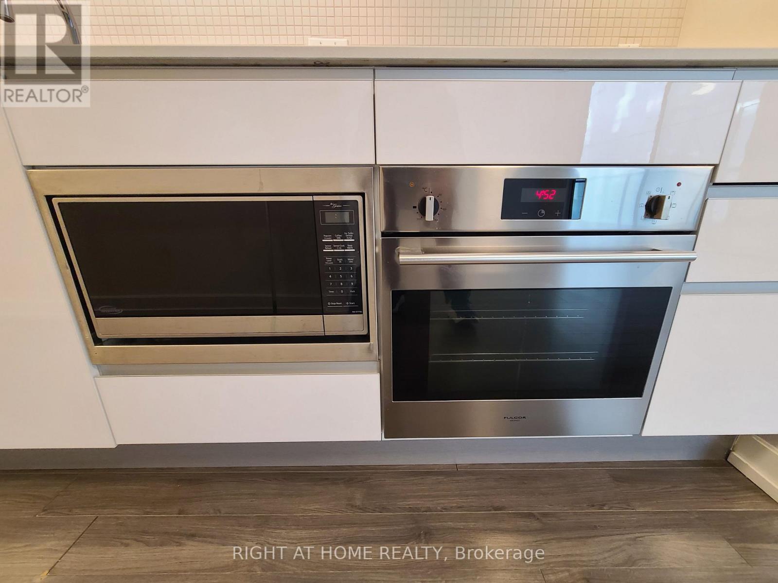 425 - 377 Madison Avenue, Toronto (casa Loma), Ontario