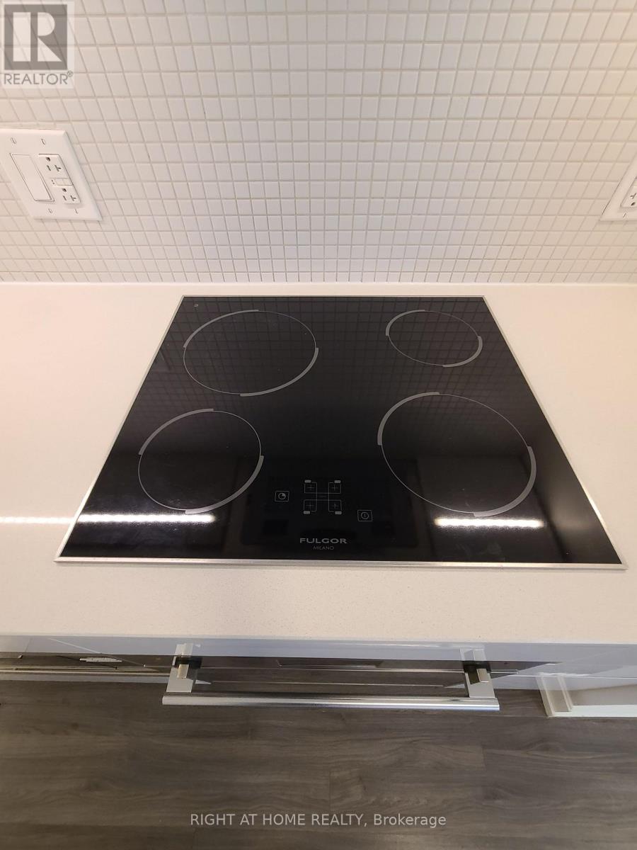 425 - 377 Madison Avenue, Toronto (casa Loma), Ontario