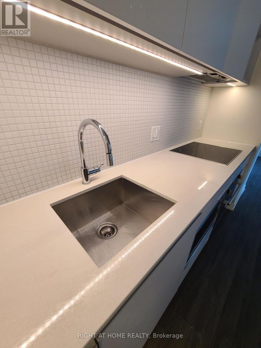 425 - 377 Madison Avenue, Toronto (casa Loma), Ontario