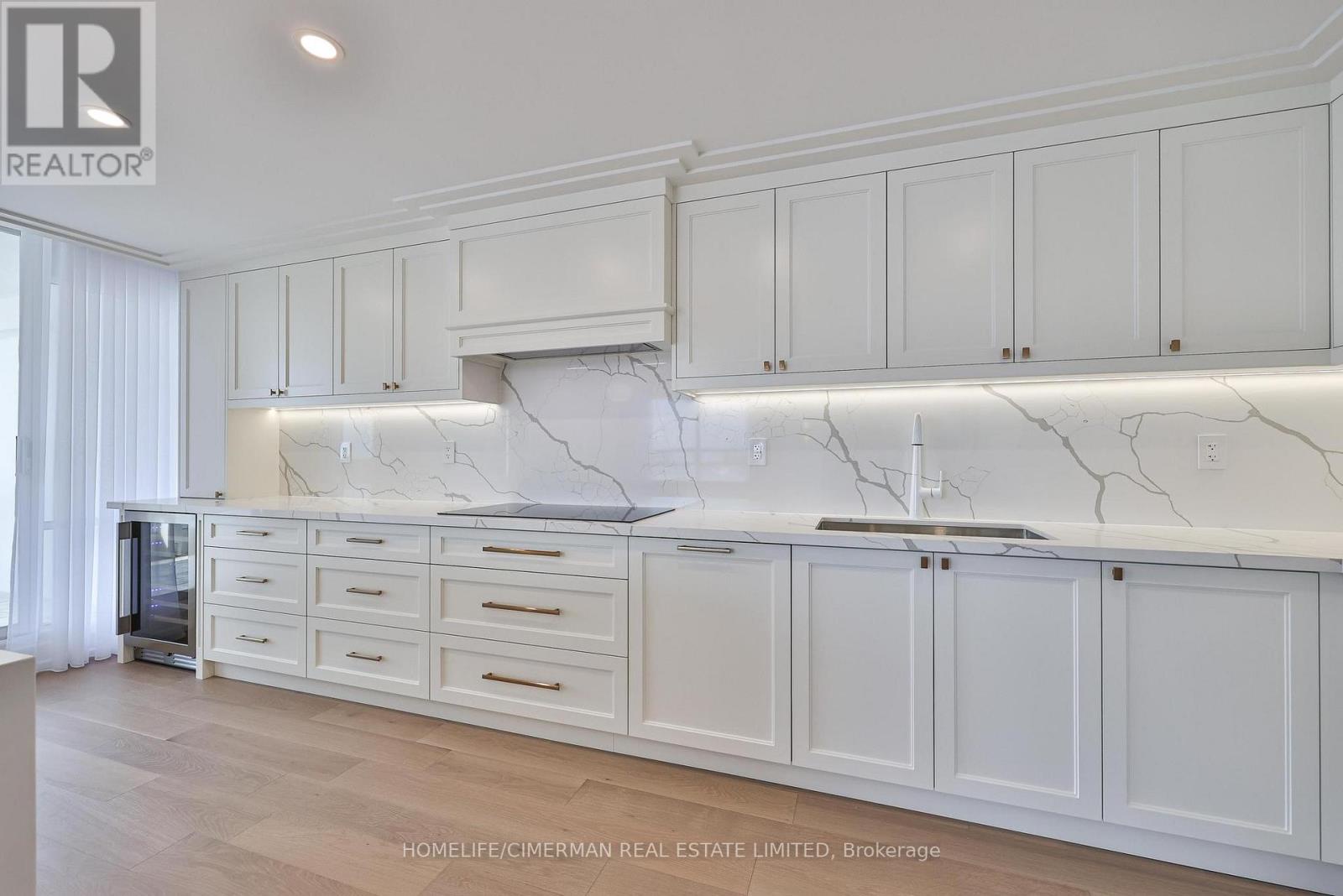 1403 - 240 Heath Street W, Toronto (forest Hill South), Ontario