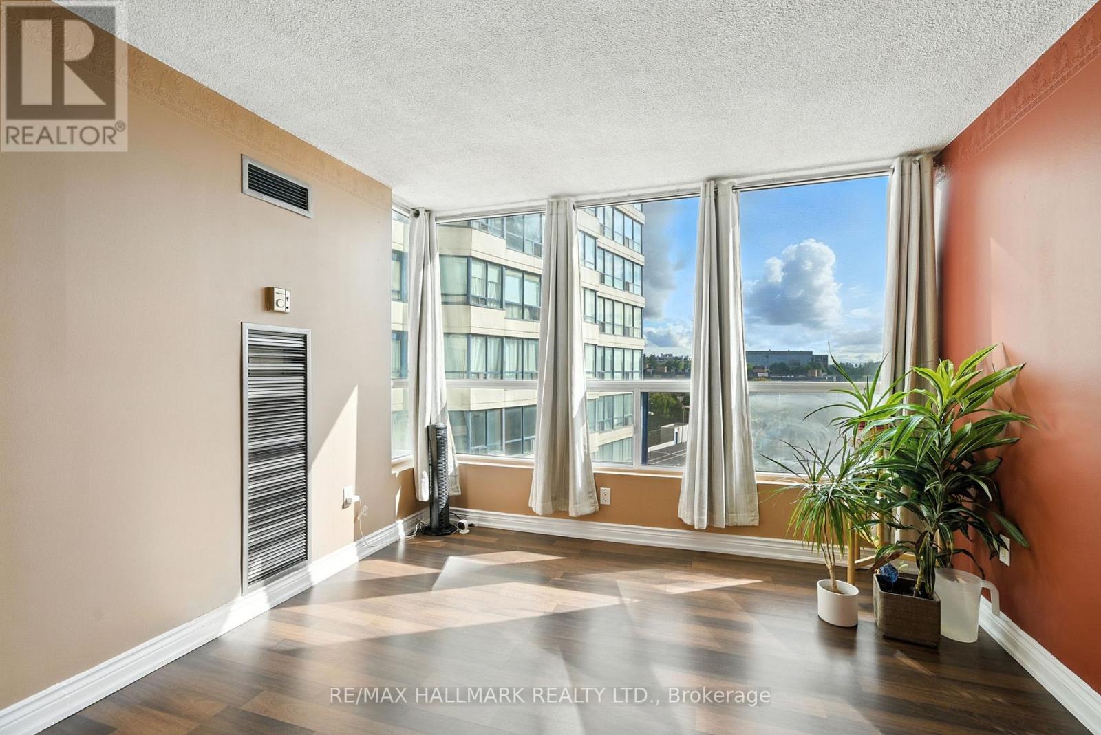 #802 - 3050 Ellesmere Road, Toronto (morningside), Ontario