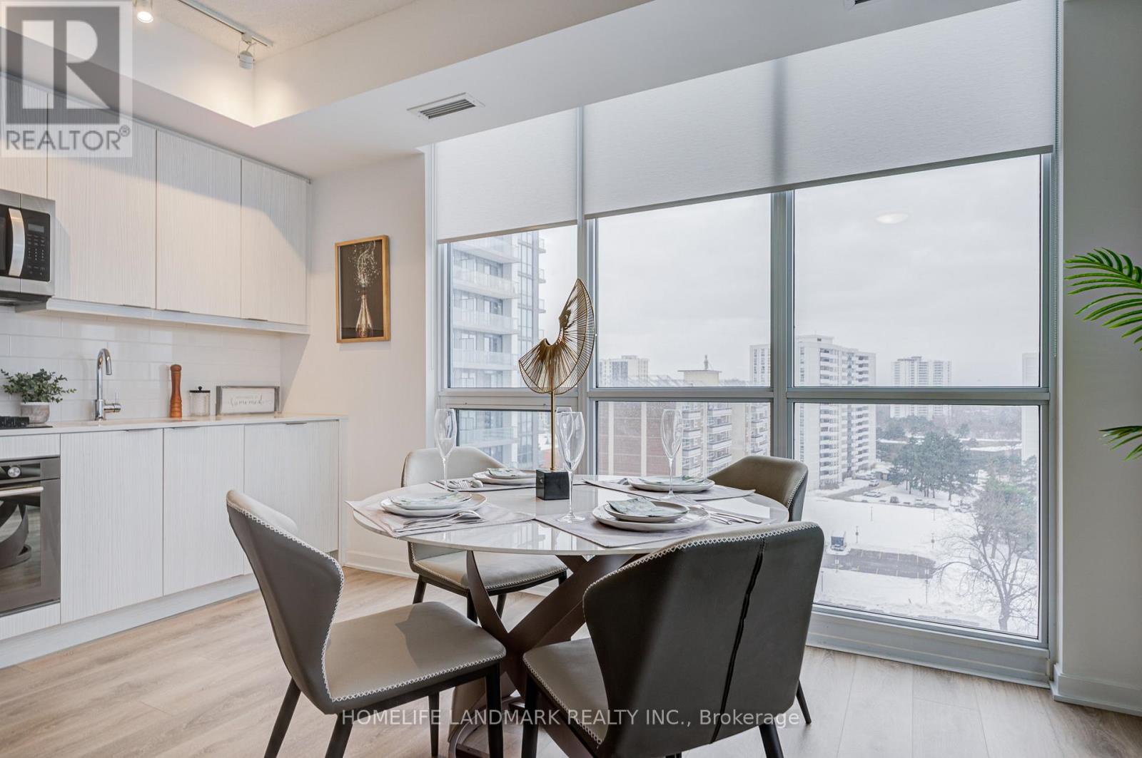 907 - 38 Forest Manor Road, Toronto (henry Farm), Ontario