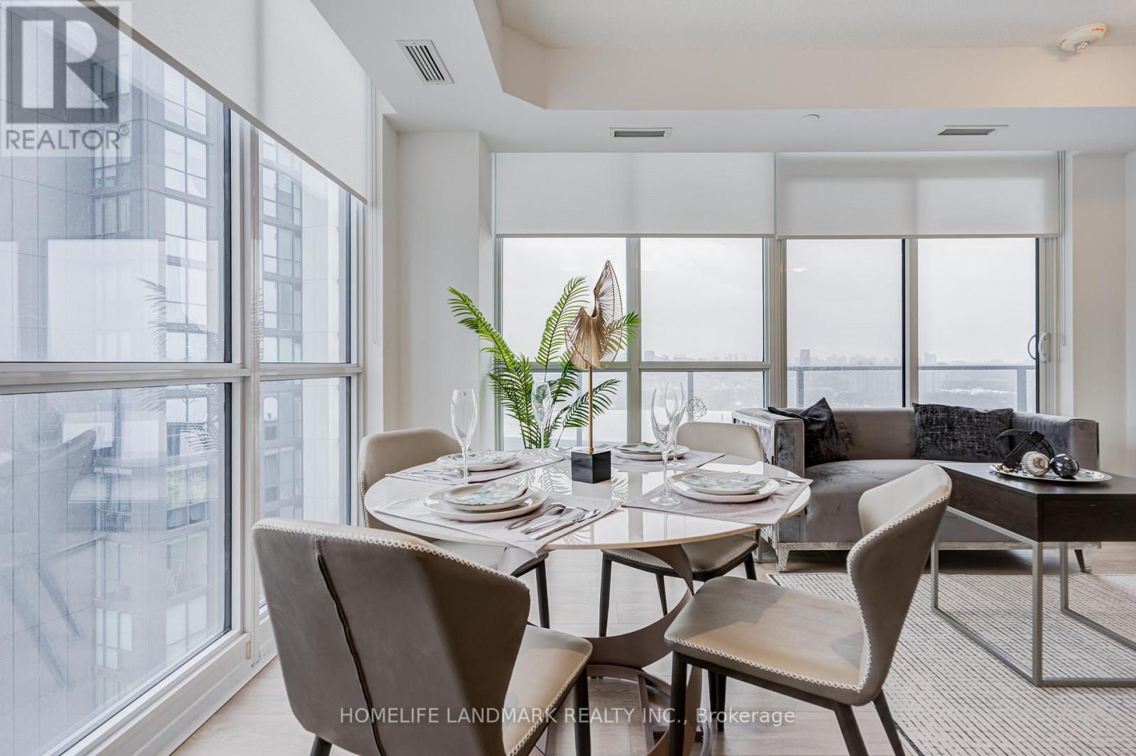 907 - 38 Forest Manor Road, Toronto (henry Farm), Ontario