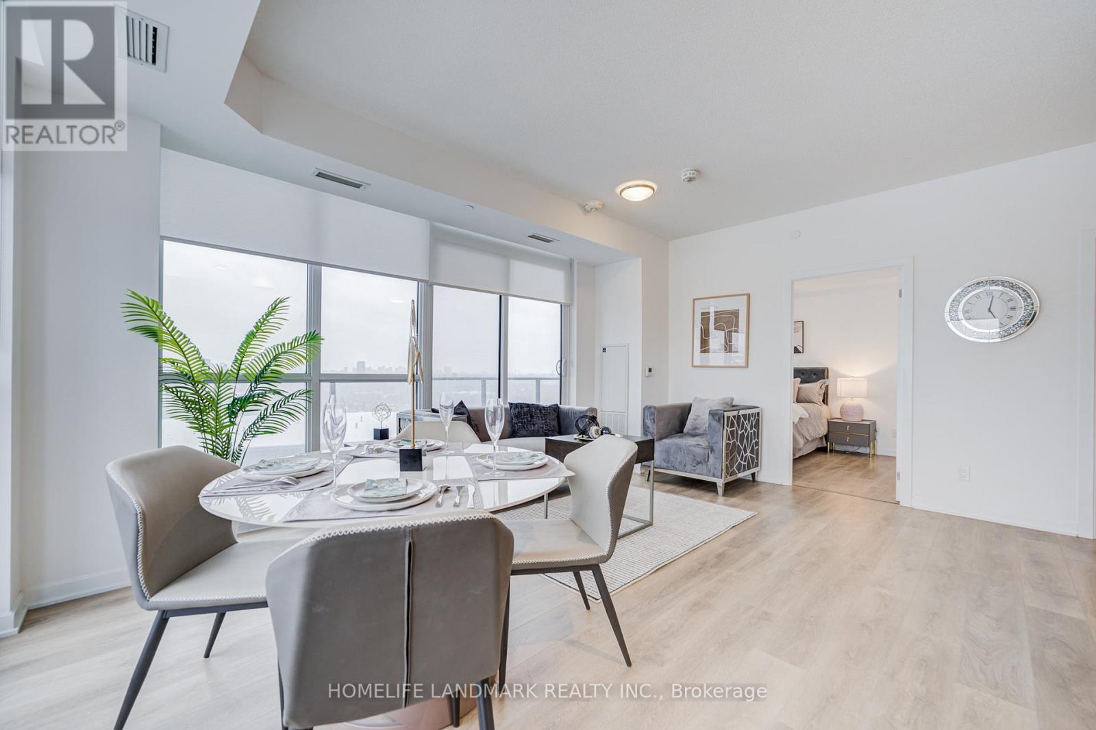 907 - 38 Forest Manor Road, Toronto (henry Farm), Ontario