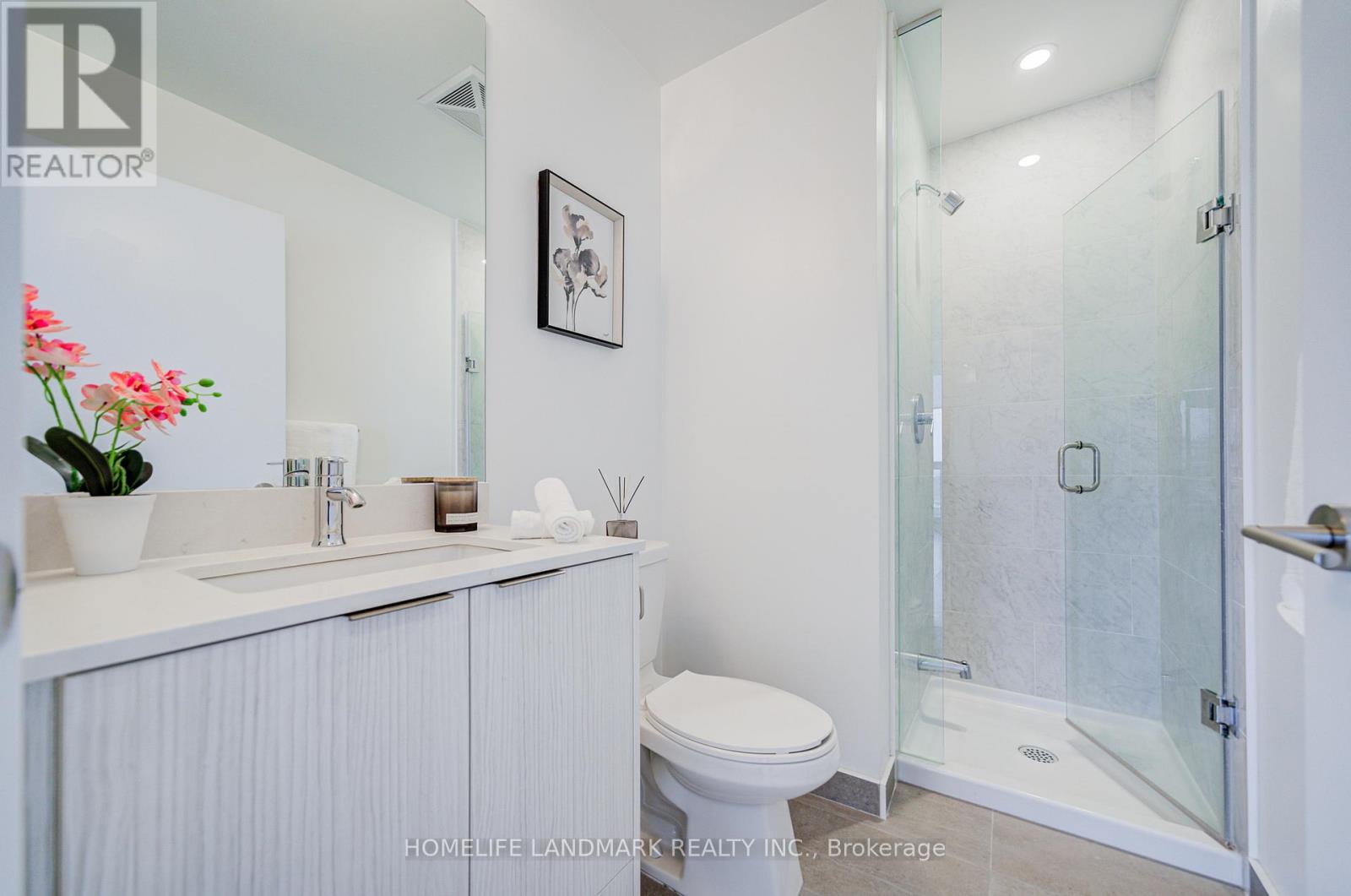 907 - 38 Forest Manor Road, Toronto (henry Farm), Ontario