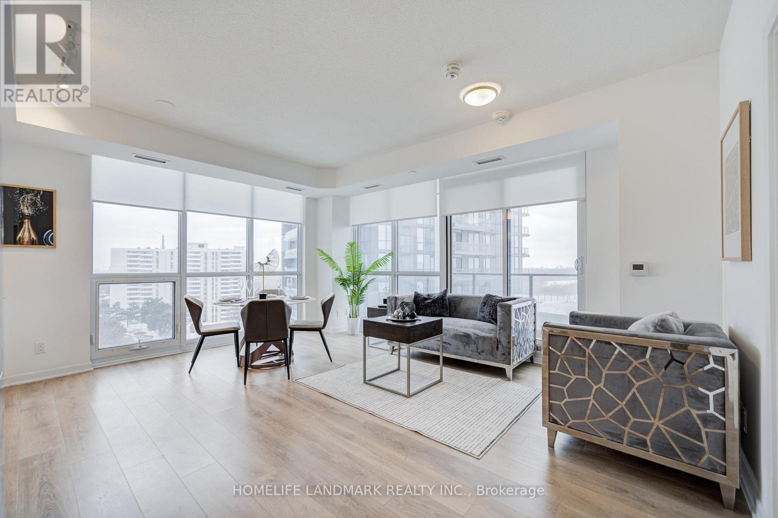 907 - 38 Forest Manor Road, Toronto (henry Farm), Ontario