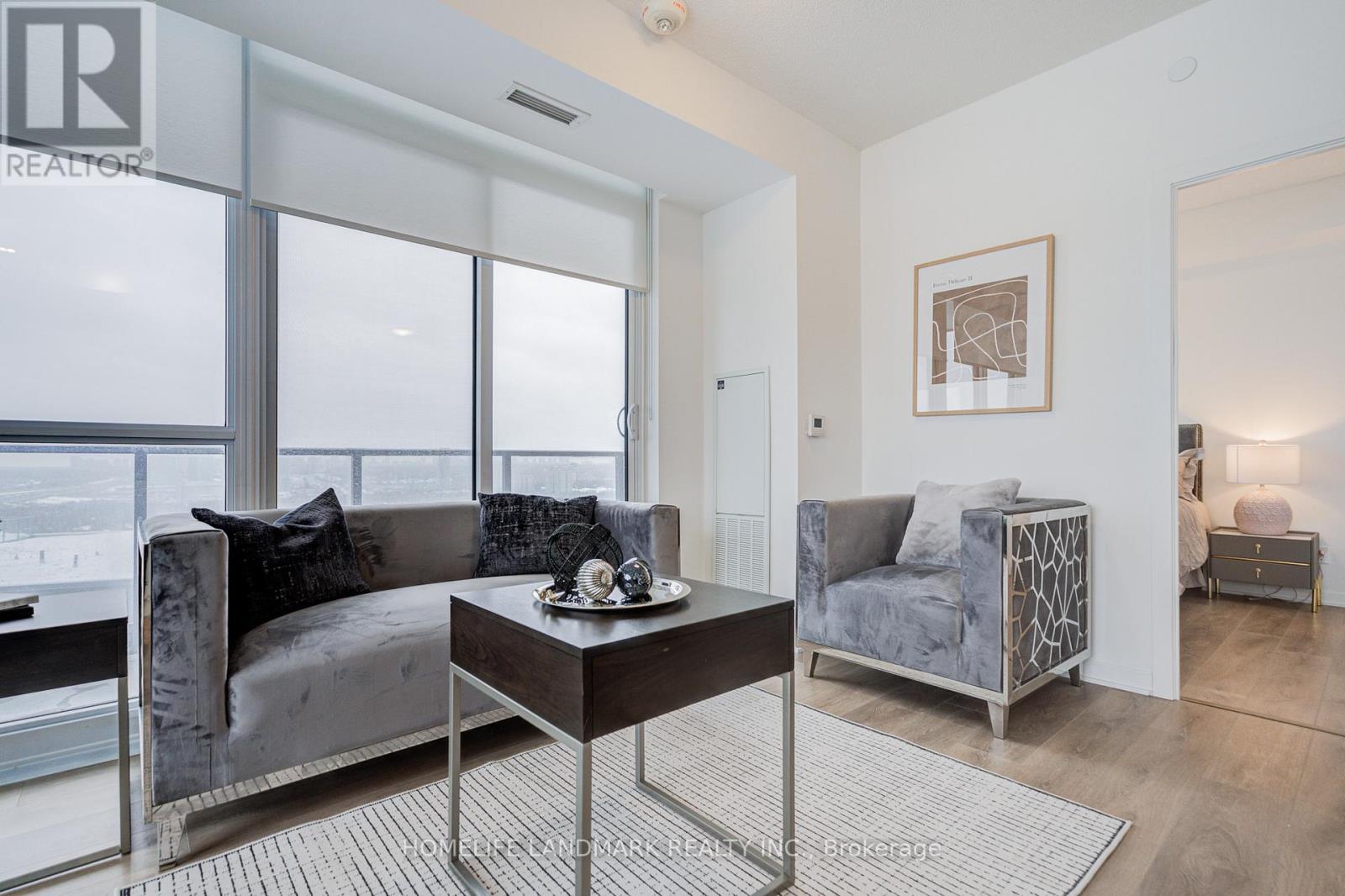 907 - 38 Forest Manor Road, Toronto (henry Farm), Ontario