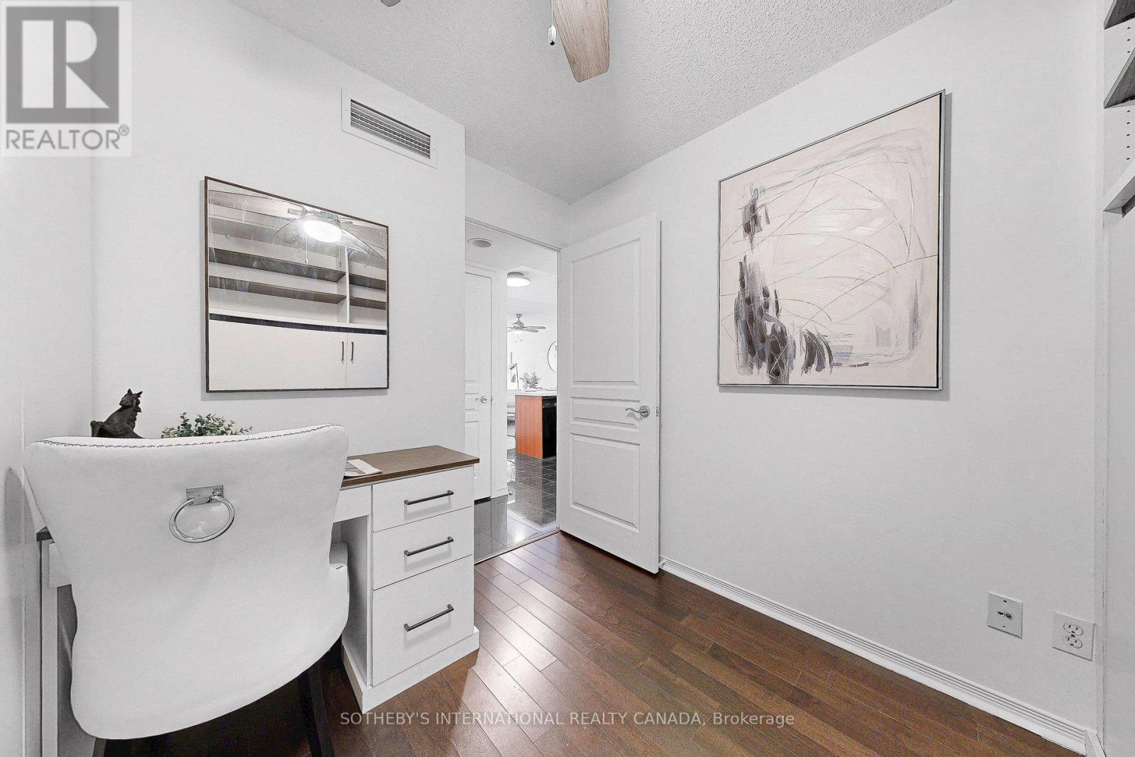 204 - 55 Harrison Garden Boulevard, Toronto (willowdale East), Ontario