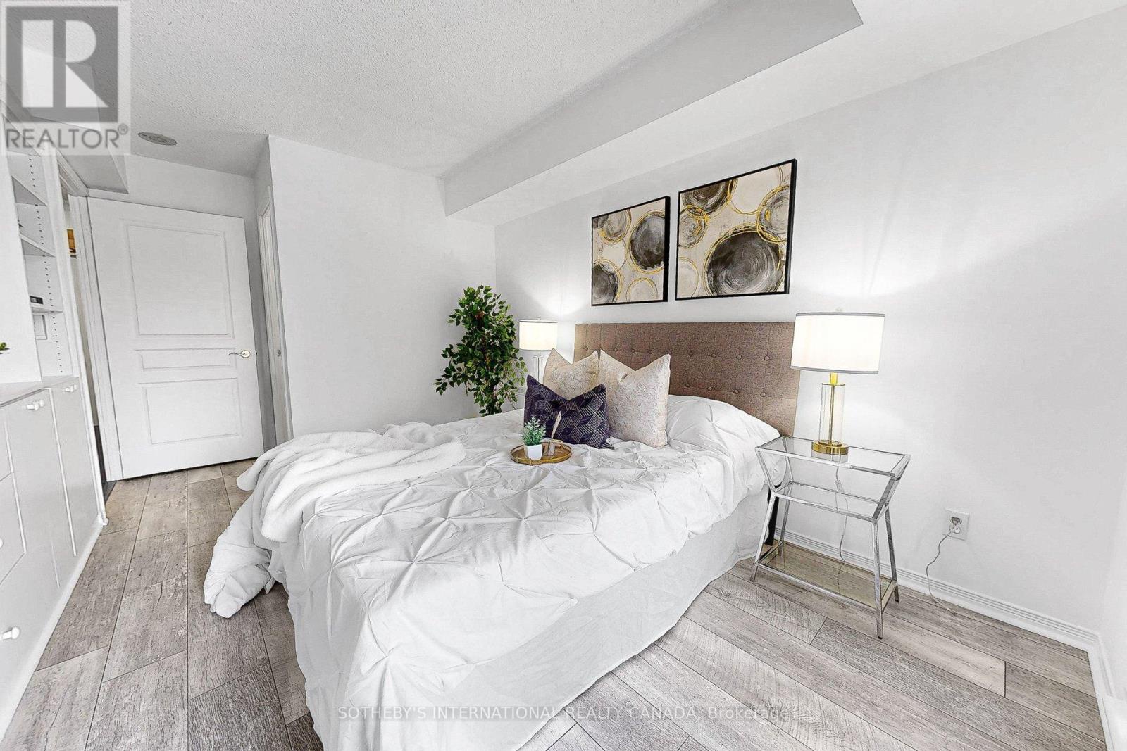 204 - 55 Harrison Garden Boulevard, Toronto (willowdale East), Ontario