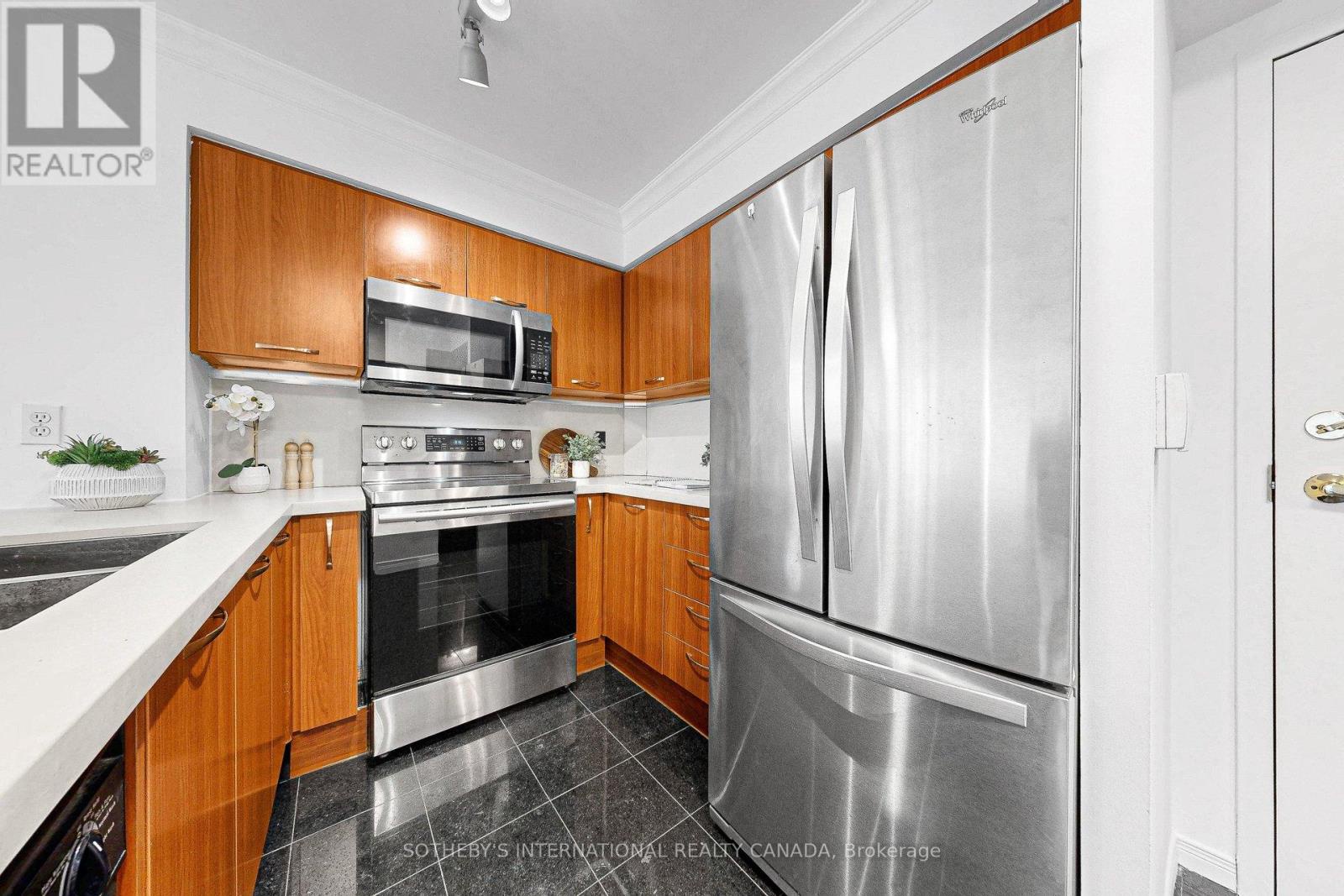 204 - 55 Harrison Garden Boulevard, Toronto (willowdale East), Ontario