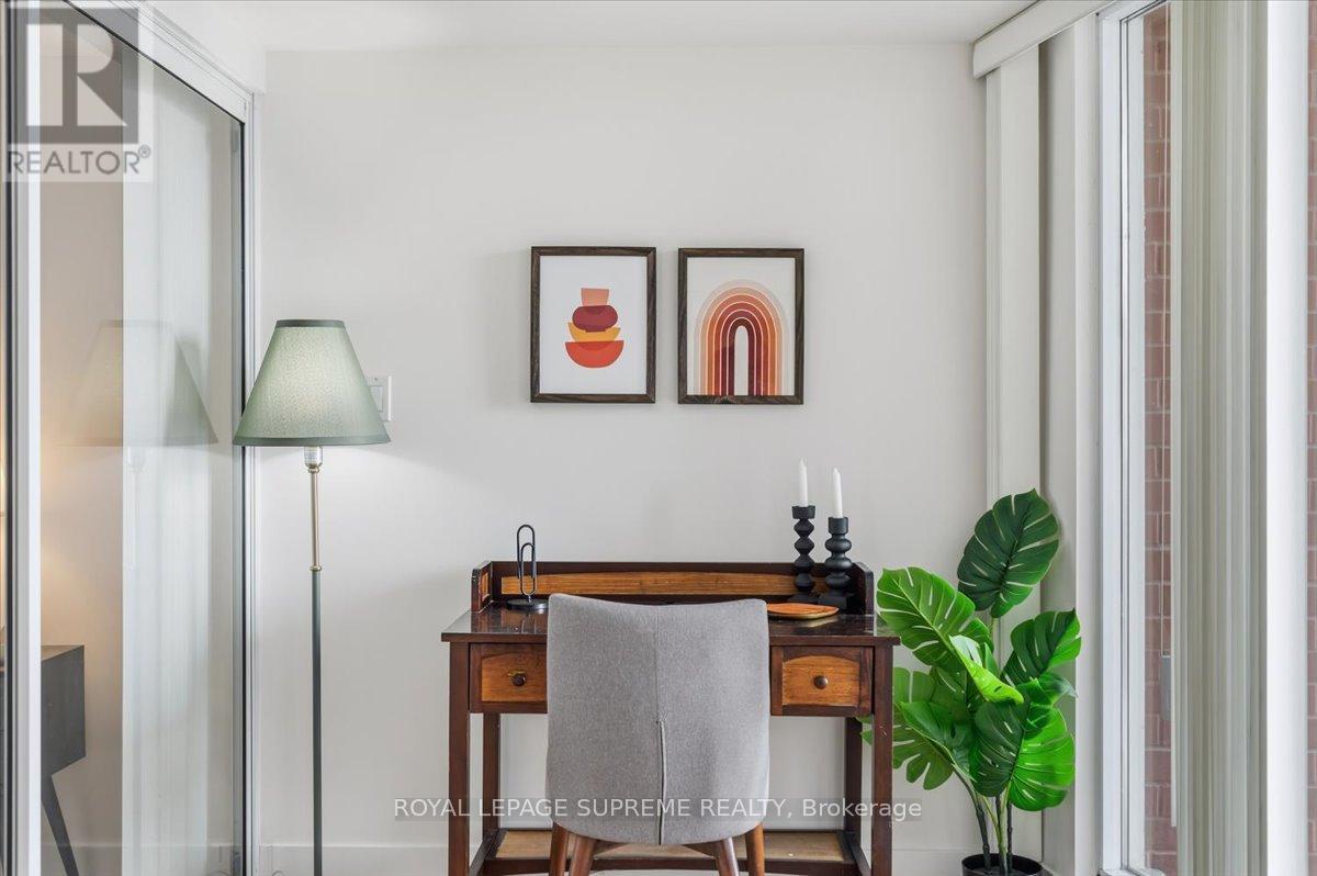 512 - 550 Queens Quay W, Toronto (waterfront Communities), Ontario