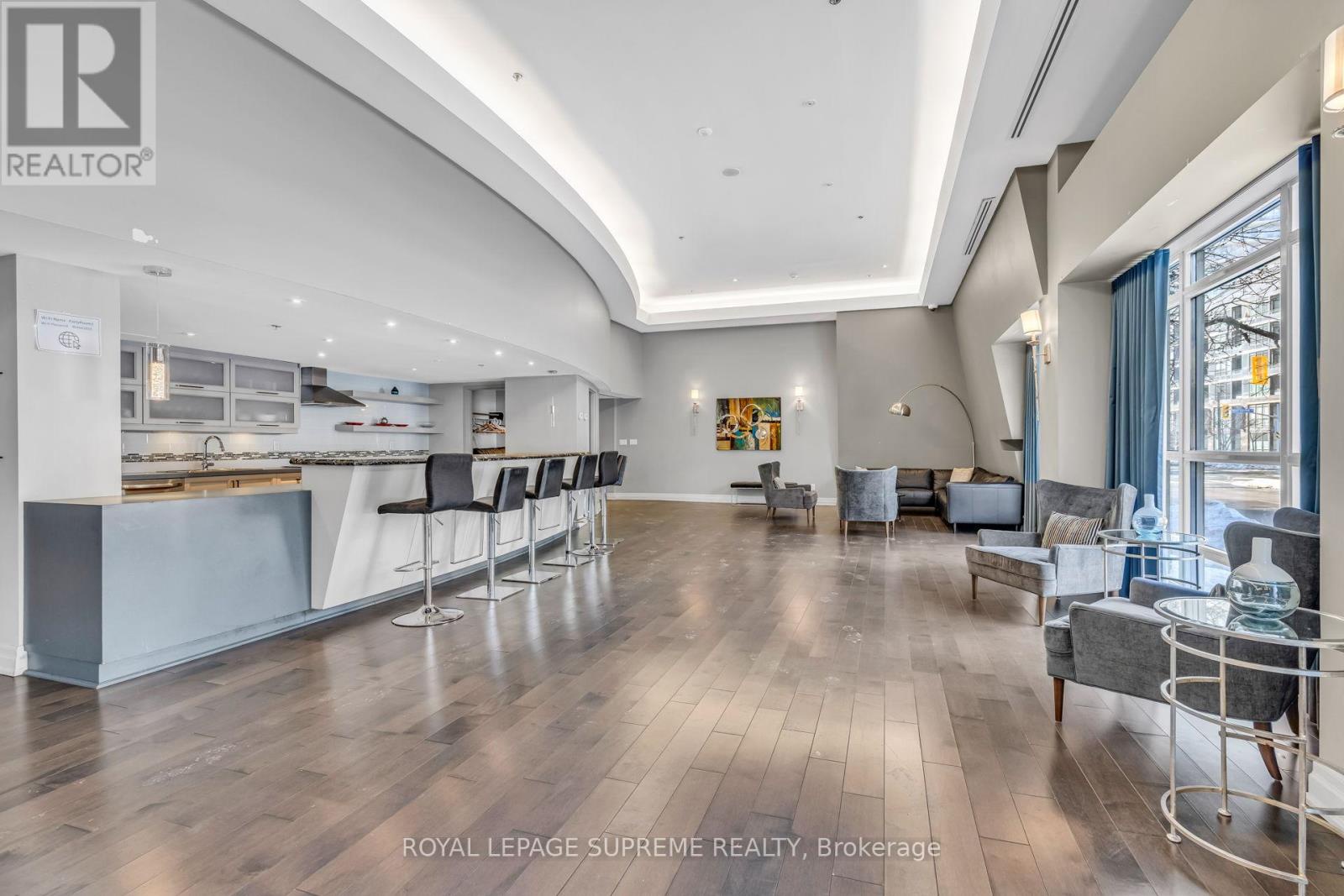 512 - 550 Queens Quay W, Toronto (waterfront Communities), Ontario