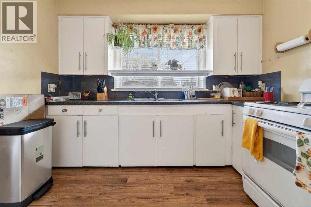 317 26 Street S, Lethbridge, Alberta