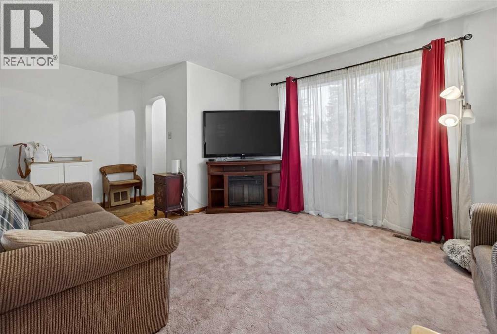 317 26 Street S, Lethbridge, Alberta