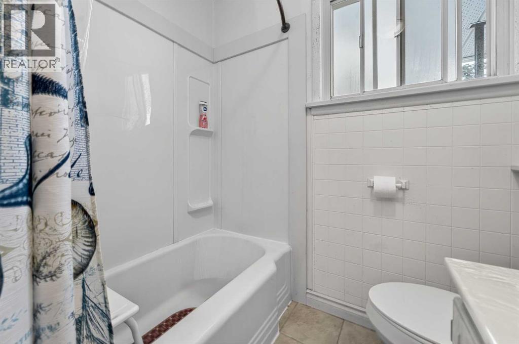 317 26 Street S, Lethbridge, Alberta