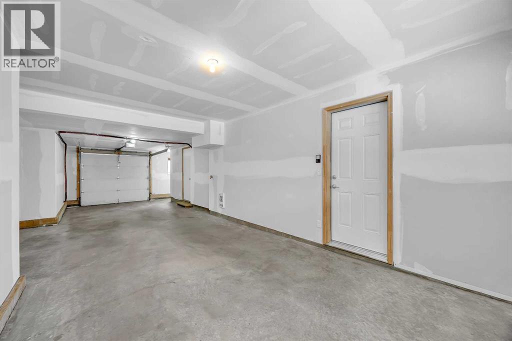 455 Ascot Circle Sw, Calgary, Alberta