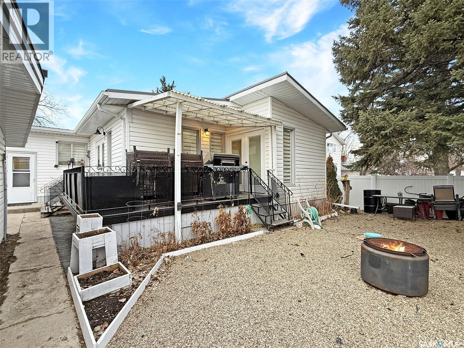 1102 Golden Place, Swift Current, Saskatchewan