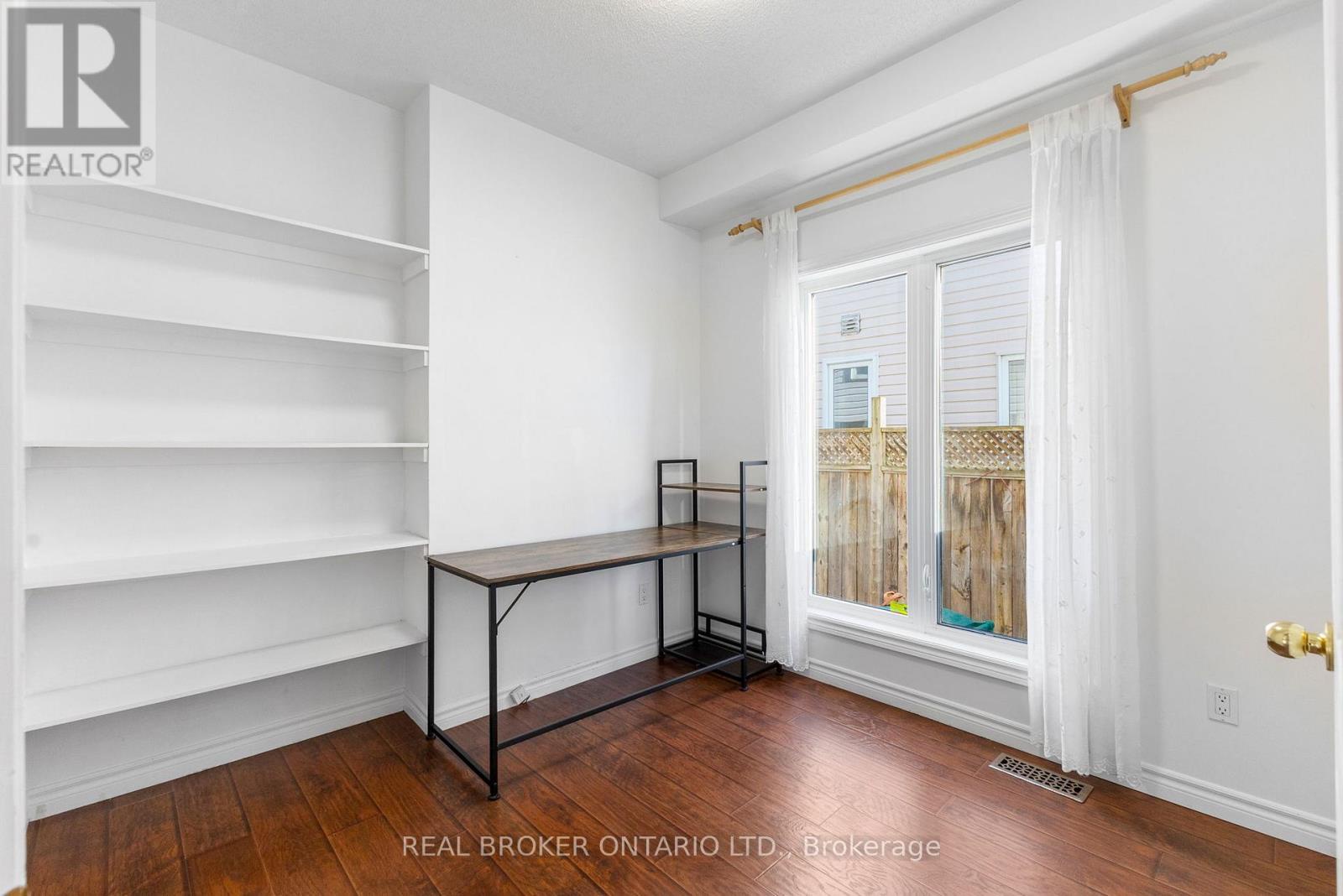 2014 Jasper Avenue, Ottawa, Ontario