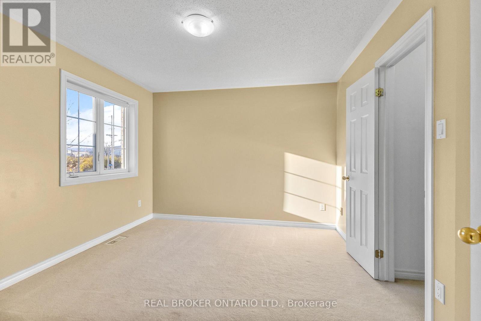 2014 Jasper Avenue, Ottawa, Ontario