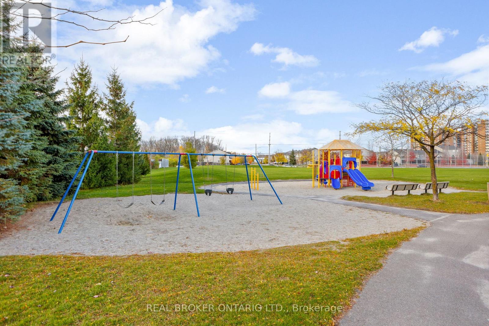 2014 Jasper Avenue, Ottawa, Ontario