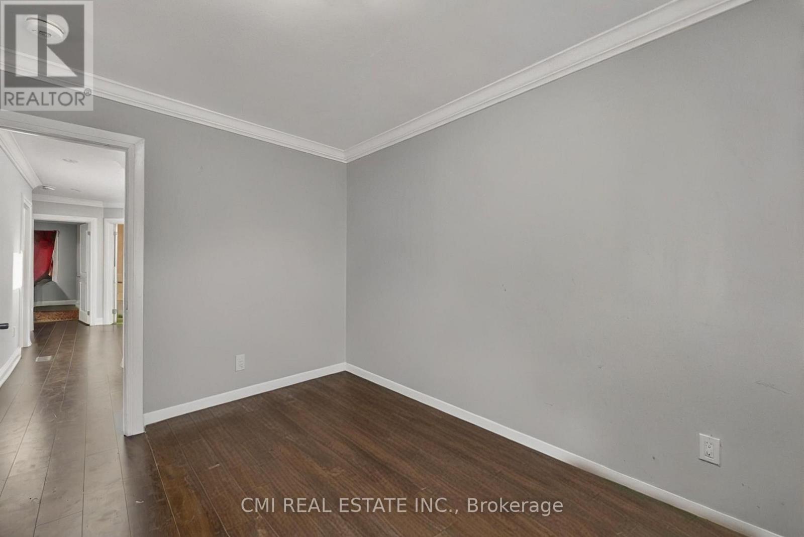 22 Jeavons Avenue, Toronto (clairlea-birchmount), Ontario