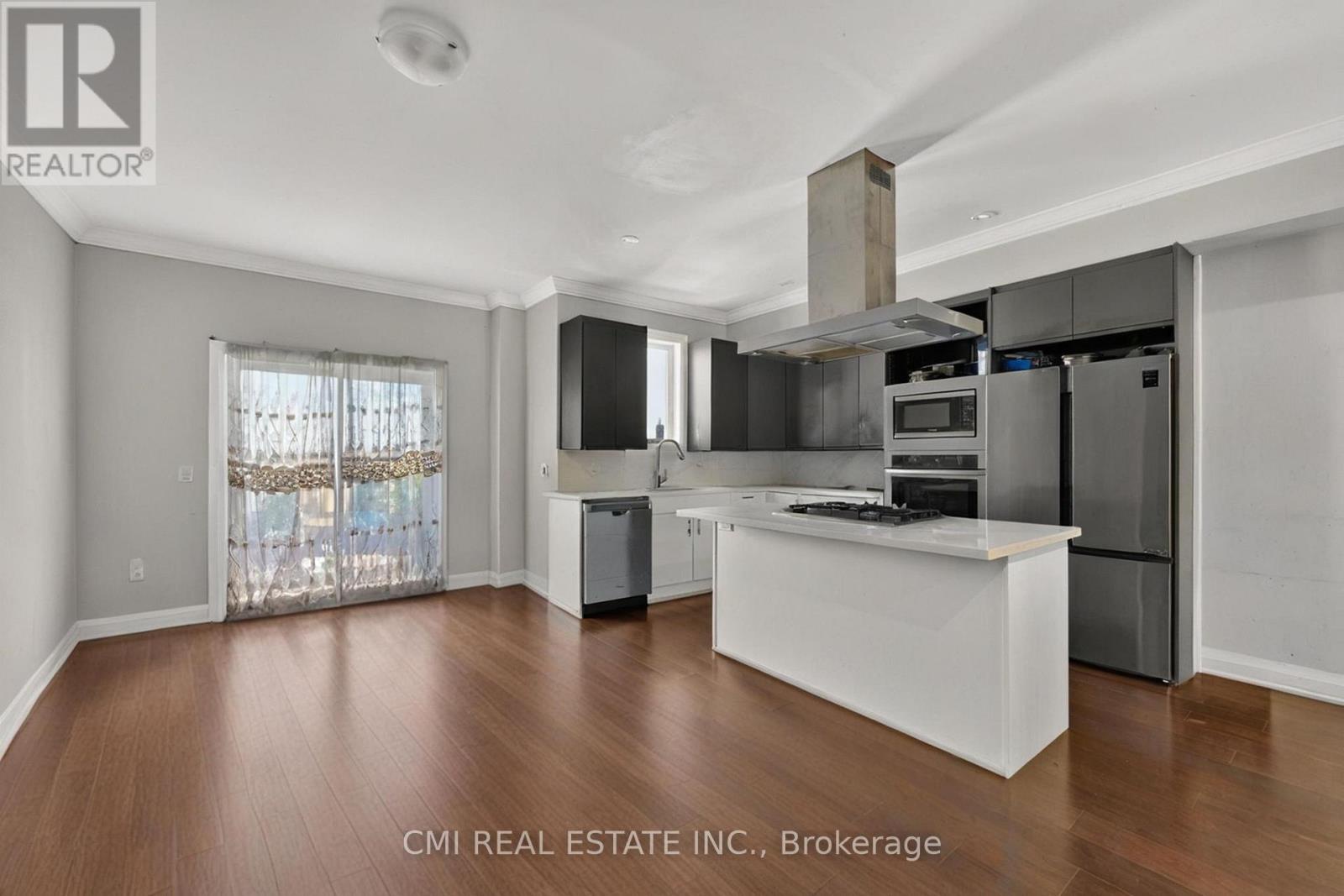 22 Jeavons Avenue, Toronto (clairlea-birchmount), Ontario