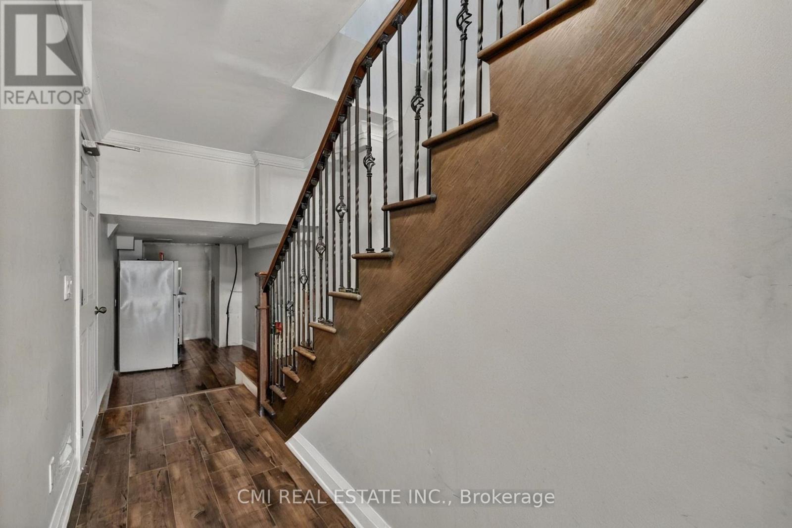 22 Jeavons Avenue, Toronto (clairlea-birchmount), Ontario