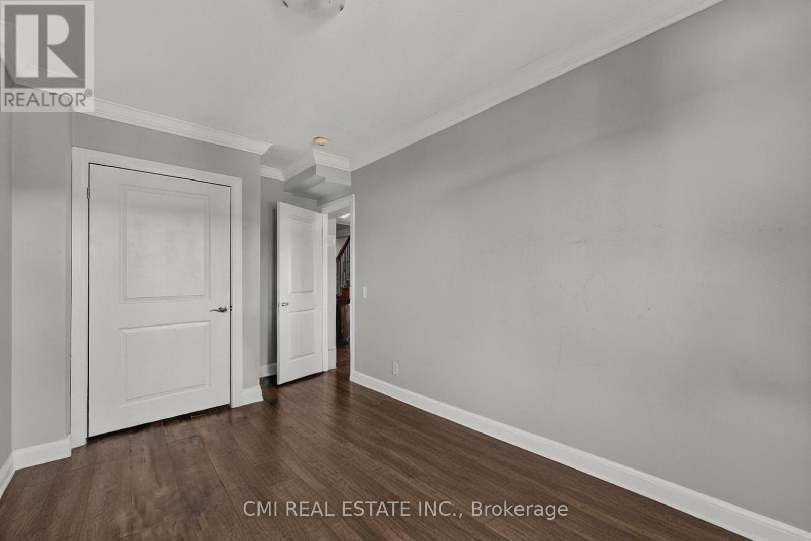 22 Jeavons Avenue, Toronto (clairlea-birchmount), Ontario