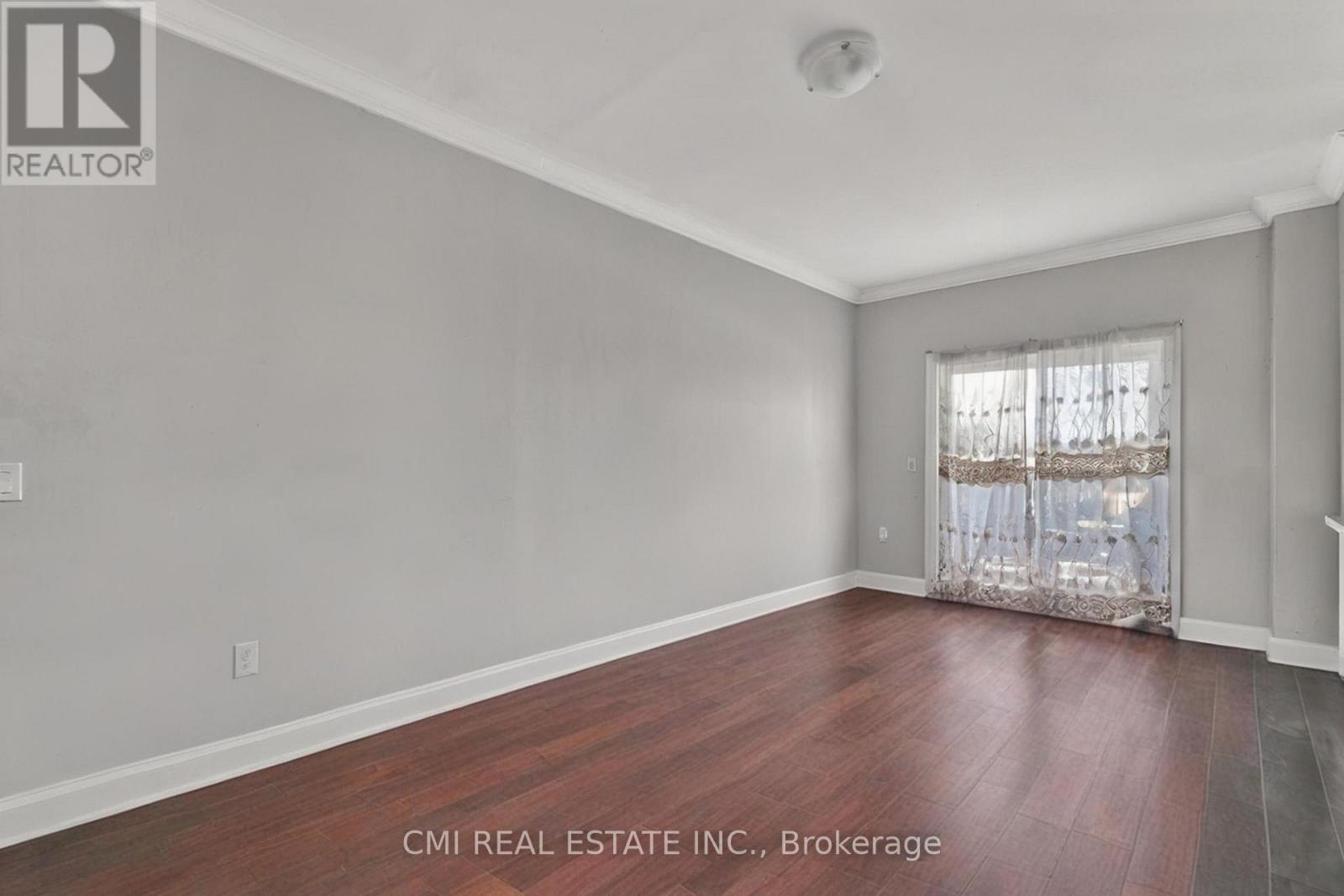 22 Jeavons Avenue, Toronto (clairlea-birchmount), Ontario