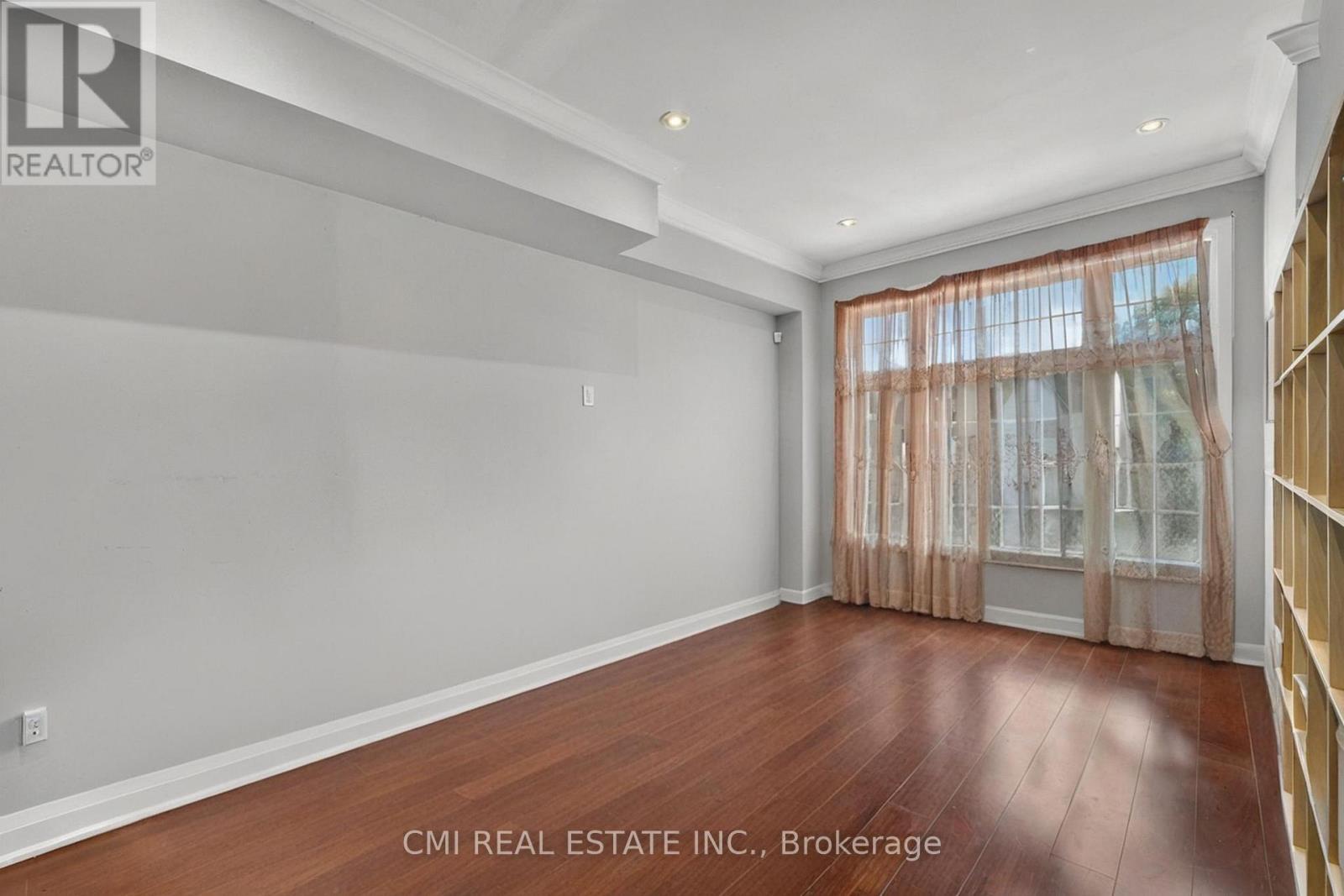 22 Jeavons Avenue, Toronto (clairlea-birchmount), Ontario