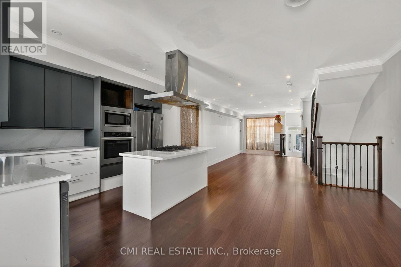 22 Jeavons Avenue, Toronto (clairlea-birchmount), Ontario