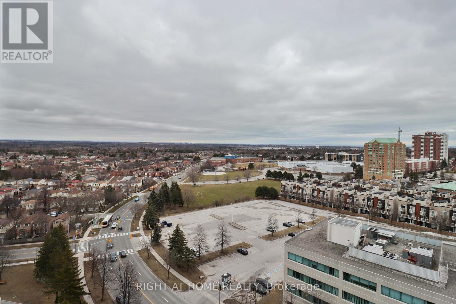 1609 - 410 Mclevin Avenue, Toronto (malvern), Ontario