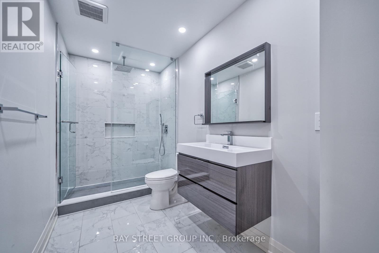 80 Churchill Avenue, Toronto (willowdale West), Ontario