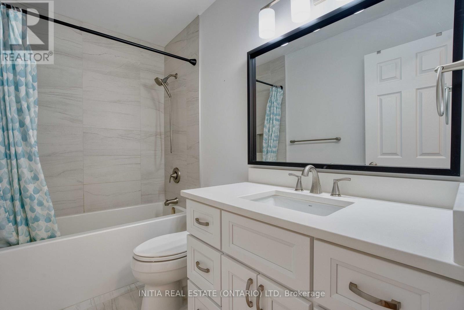 2021 Lumb Court, London North (north R), Ontario