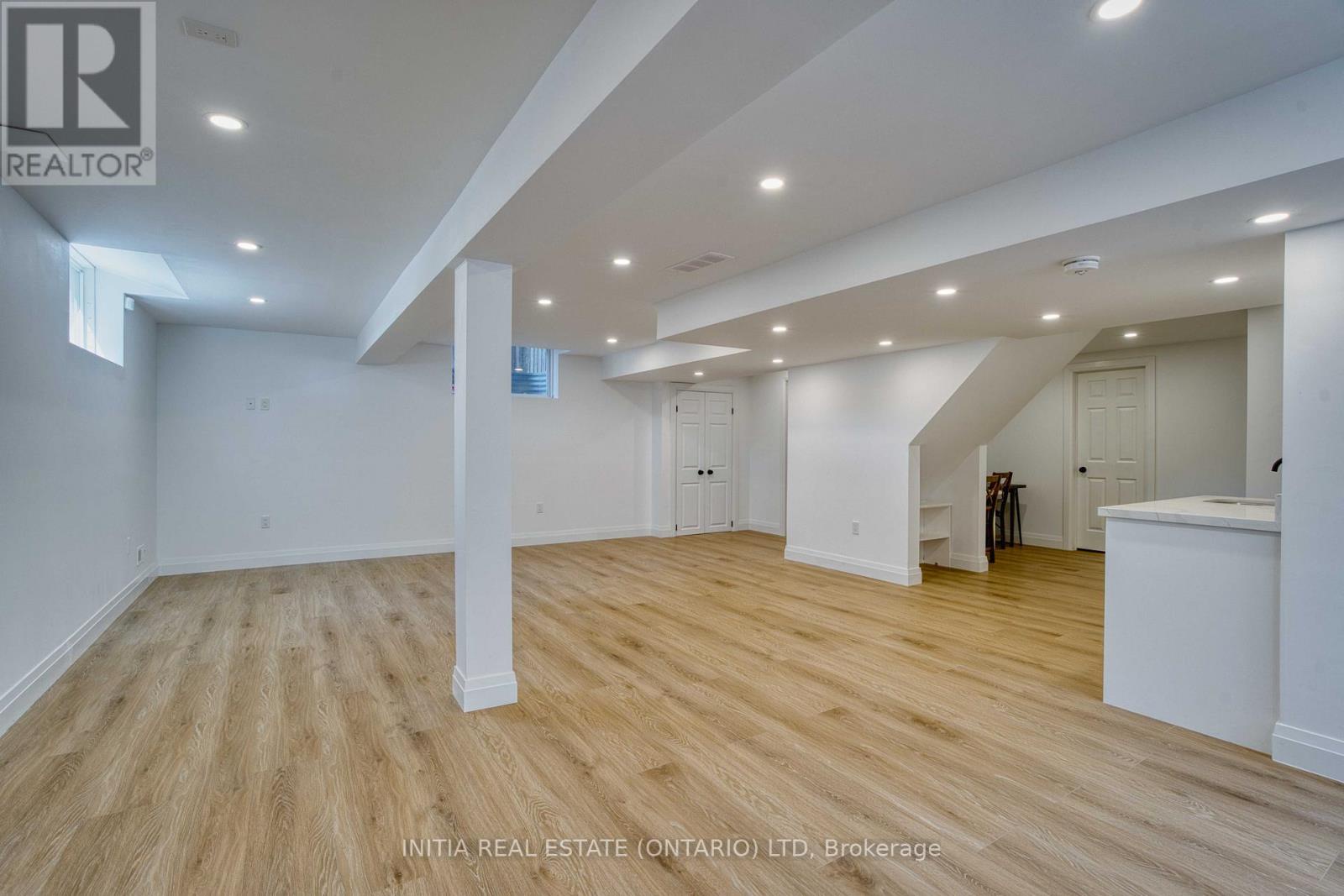 2021 Lumb Court, London North (north R), Ontario