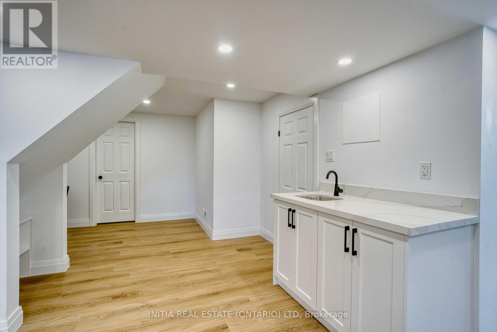 2021 Lumb Court, London North (north R), Ontario